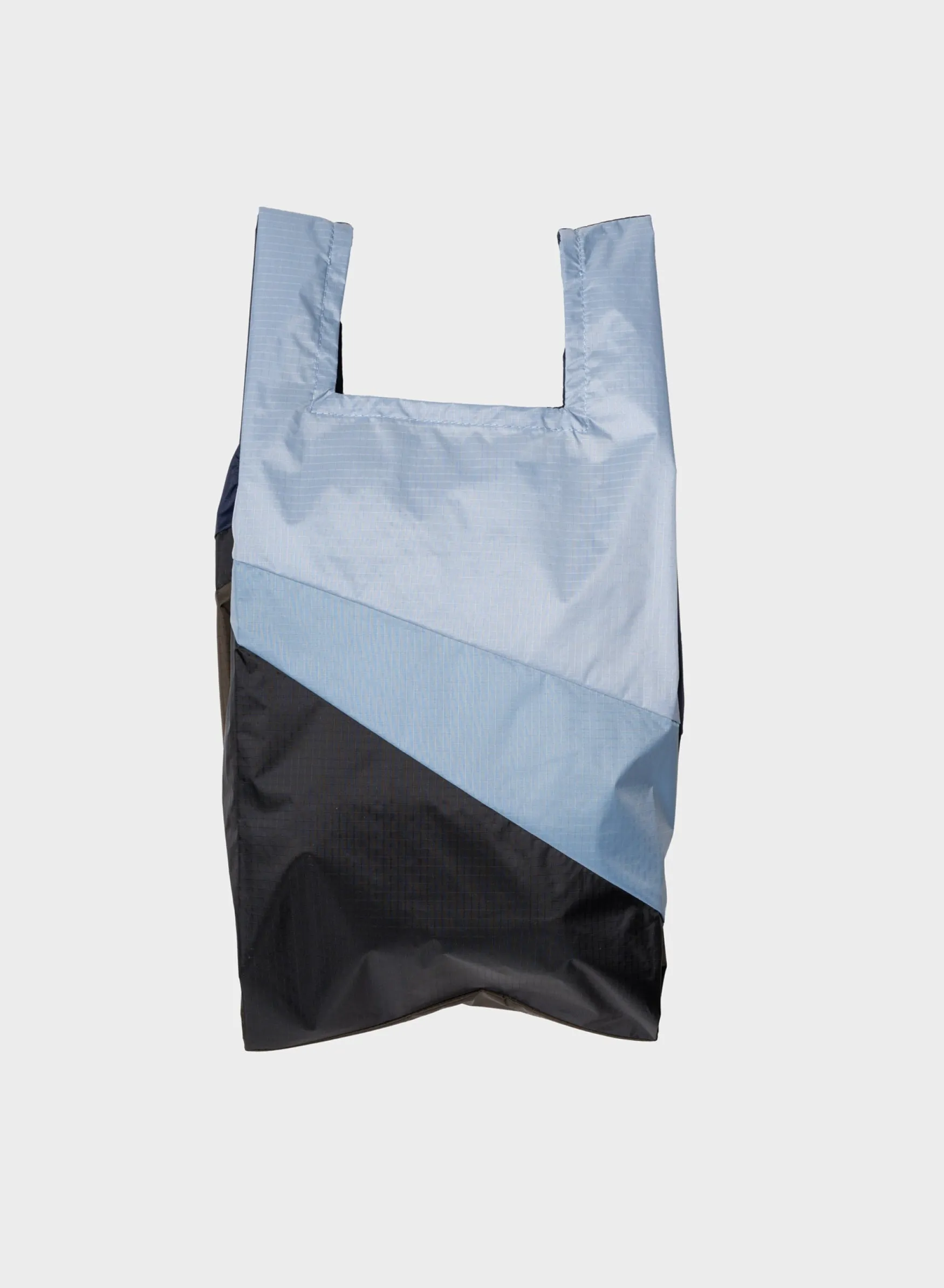 The New Shopping Bag Leftover Water Medium